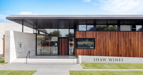Shaw Wines - Nambucca Heads Accommodation 2