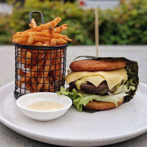 Asi Burgers - Nambucca Heads Accommodation 0