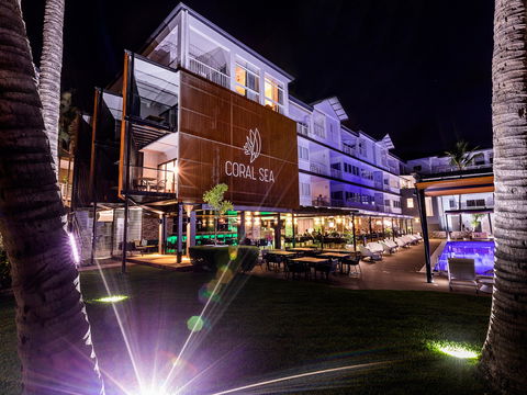 The Rocks - Restaurant, Bar, Pool Club - Nambucca Heads Accommodation 0