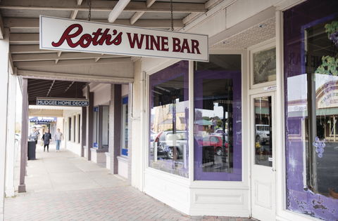 Roth's Wine Bar - Nambucca Heads Accommodation 2