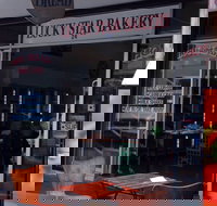 Lucky Star Bakery - Nambucca Heads Accommodation