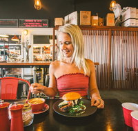 5 Little Pigs Cafe - Nambucca Heads Accommodation
