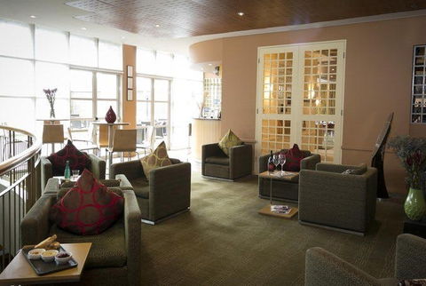 M Bar And Terrace - Mercure Sydney Parramatta - Nambucca Heads Accommodation 0