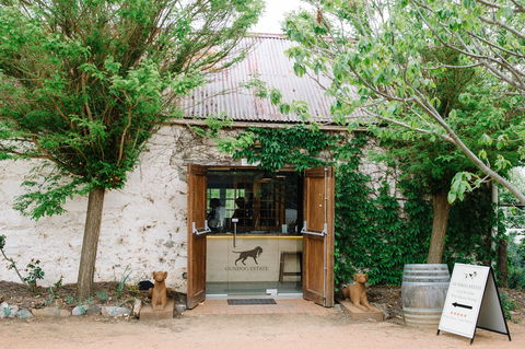 Gundog Estate Cork Street Cellar Door - Nambucca Heads Accommodation 0