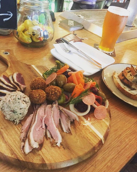 The Duck Inn Pub & Kitchen - Nambucca Heads Accommodation 0