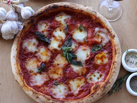 Arlo's Pizzeria - Nambucca Heads Accommodation 5