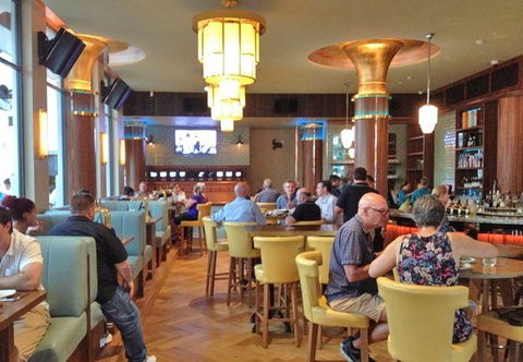 Apollo Bay Wine Bar & Coffee Shop - Nambucca Heads Accommodation 6