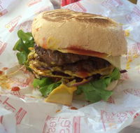Malibu Burgers - Nambucca Heads Accommodation