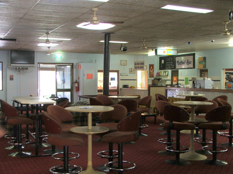Old Bar Tavern - Nambucca Heads Accommodation 3