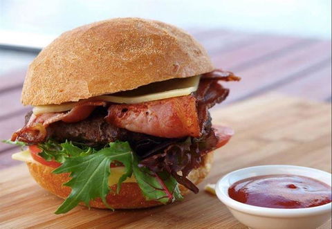 Black Angus Bar & Grill - Nambucca Heads Accommodation 9