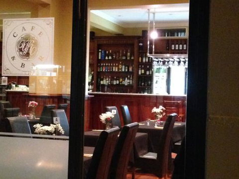 Alice At The Palace - Nambucca Heads Accommodation 0