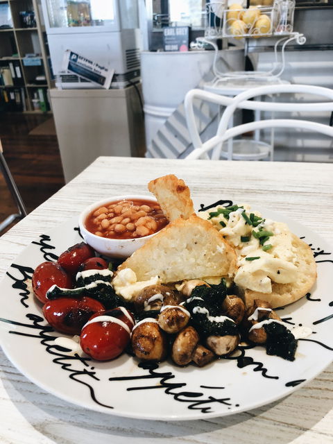 Along Came Henry - Nambucca Heads Accommodation 2