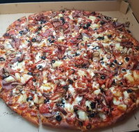 Cosmopolitan Pizza Bar - Nambucca Heads Accommodation