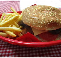 Mel's Diner  takeaway - Nambucca Heads Accommodation
