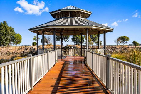 Quality Suites Point Cook Seasons 5 - Nambucca Heads Accommodation 3