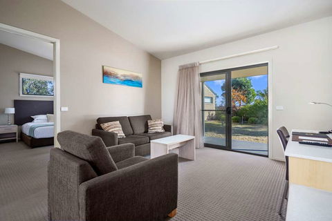 Quality Suites Point Cook Seasons 5 - Nambucca Heads Accommodation 10