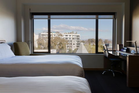 Crowne Plaza Canberra - Nambucca Heads Accommodation 4