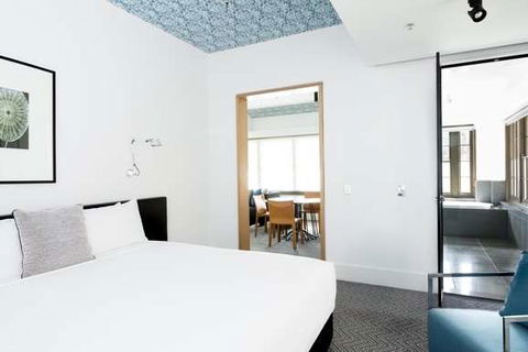 Peppers Gallery Hotel, Canberra - Nambucca Heads Accommodation 12