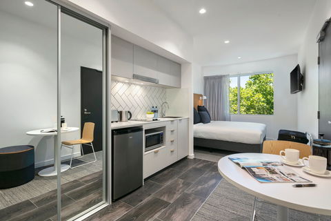 Quest Canberra City Walk - Nambucca Heads Accommodation 5