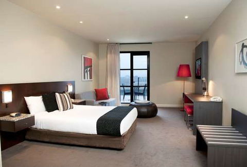 Mantra Hindmarsh Square - Nambucca Heads Accommodation 11