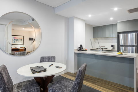 Meriton Serviced Apartments North Sydney - Nambucca Heads Accommodation 5
