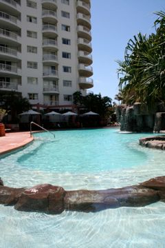 Alpha Sovereign Hotel Gold Coast - Nambucca Heads Accommodation 3