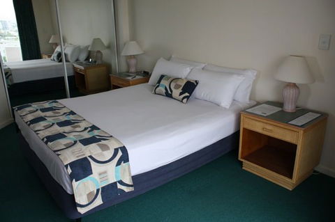 Alpha Sovereign Hotel Gold Coast - Nambucca Heads Accommodation 4