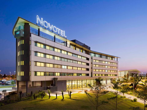 Novotel Brisbane Airport - Nambucca Heads Accommodation 0