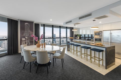 Meriton Suites Herschel Street, Brisbane - Nambucca Heads Accommodation 3