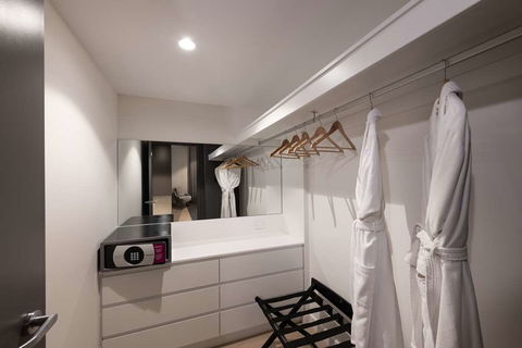 Hilton Adelaide - Nambucca Heads Accommodation 16