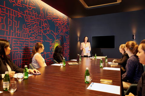 Holiday Inn Express Adelaide City Centre - Nambucca Heads Accommodation 10