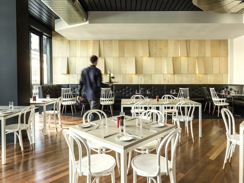 Ibis Adelaide - Nambucca Heads Accommodation 11