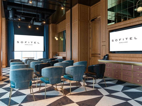 Sofitel Adelaide - Nambucca Heads Accommodation 8