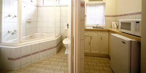 Lorne Coachman Inn - Nambucca Heads Accommodation 3