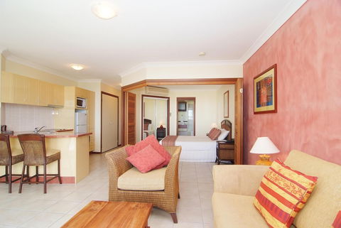 At Waters Edge Resort - Nambucca Heads Accommodation 2