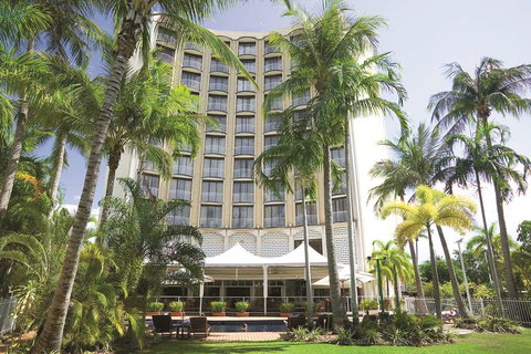 Hilton Garden Inn Darwin - Nambucca Heads Accommodation 1