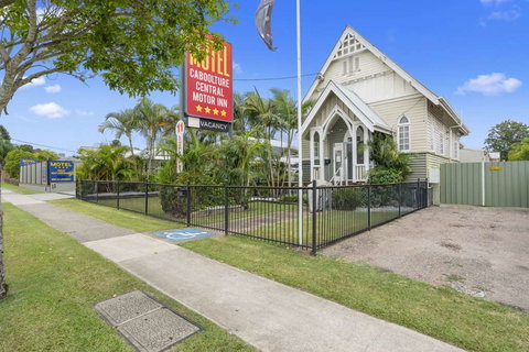 Caboolture Central Motor Inn, SureStay Collection - Nambucca Heads Accommodation 0
