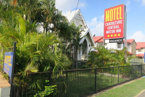 Caboolture Central Motor Inn, SureStay Collection - Nambucca Heads Accommodation 1