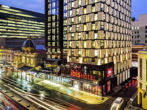 Ibis Adelaide - Nambucca Heads Accommodation 0