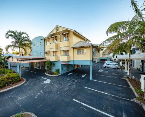 Cairns Queenscourt - Nambucca Heads Accommodation 0