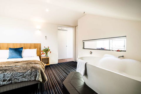 Salamanca Wharf Hotel - Nambucca Heads Accommodation 2