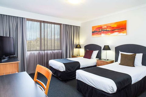 Alpha Hotel Canberra - Nambucca Heads Accommodation 2