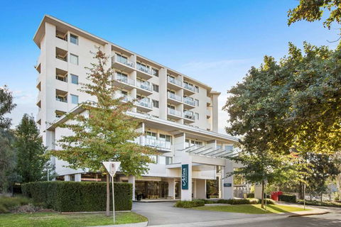 Adina Serviced Apts Canberra Dickson - Nambucca Heads Accommodation 2