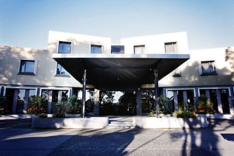 Golden Pebble Hotel - Nambucca Heads Accommodation 0