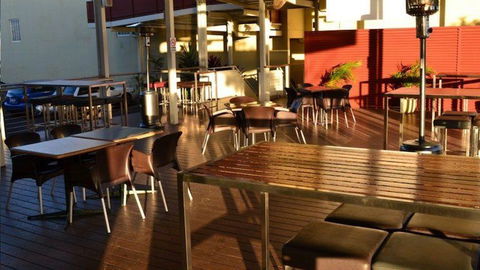 Isa Hotel - Nambucca Heads Accommodation 1