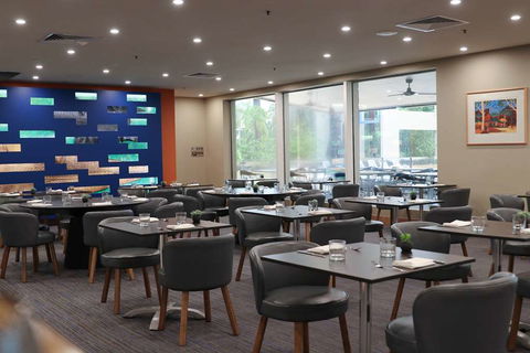 DoubleTree By Hilton Esplanade Darwin - Nambucca Heads Accommodation 12