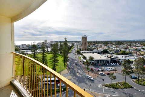 Atlantic Tower Motor Inn - Nambucca Heads Accommodation 1