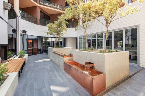 Amora Hotel Riverwalk Melbourne - Nambucca Heads Accommodation 2