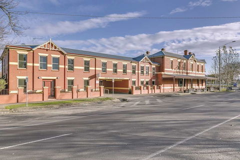 Lake Inn Ballarat - Nambucca Heads Accommodation 0