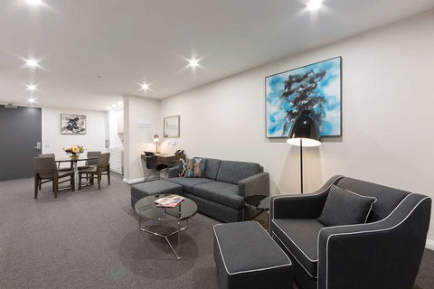 Avenue Hotel Canberra - Nambucca Heads Accommodation 5